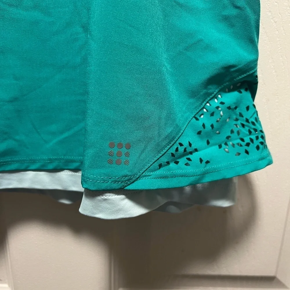 NEW Title Nine | Nimblene Skirt Green Blue Layer Laser Cut Out Zip Pocket‎ Sz XL - Picture 2 of 8